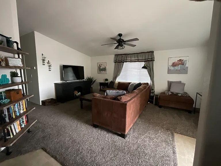 766 Holly St — Photo 11