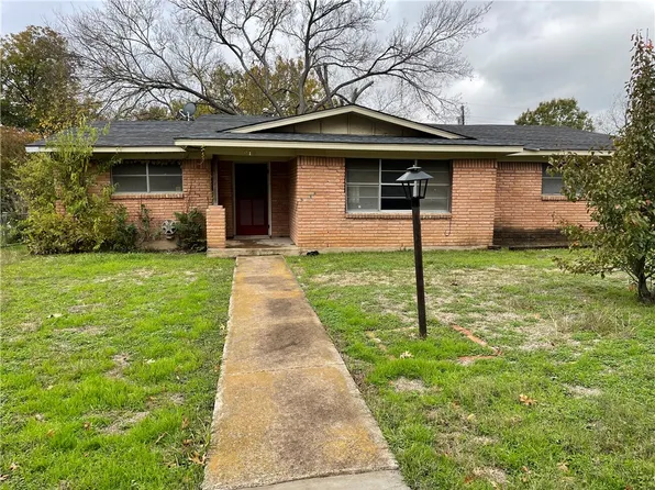 910 N Peggy Dr, Robinson, TX 76706