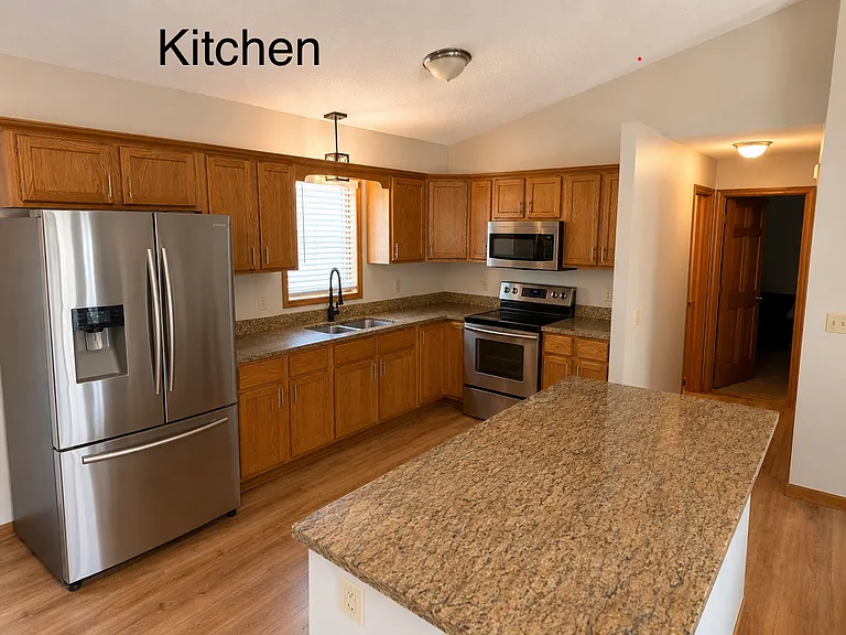 101 French Ct — Photo 3