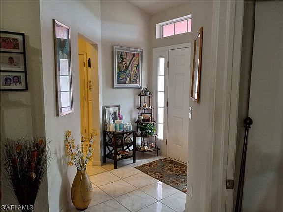 2nd image of 302 NW 1st Pl