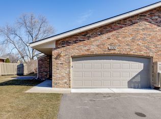 1930 Juneau Ln N, Plymouth, MN 55447