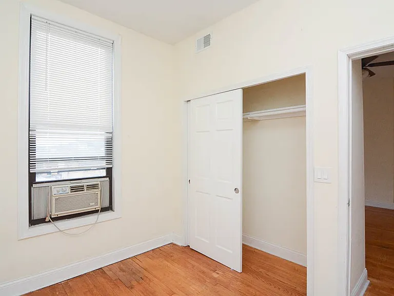 2347 W 24th Pl #R4 — Photo 13