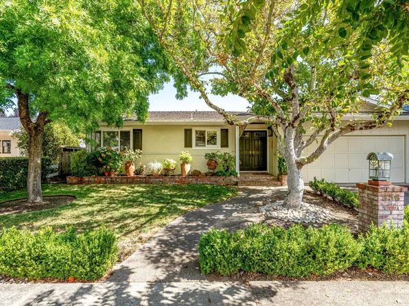 856 4th Street E, Sonoma, CA 95476