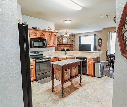5th image of 3217 Overstreet Ln