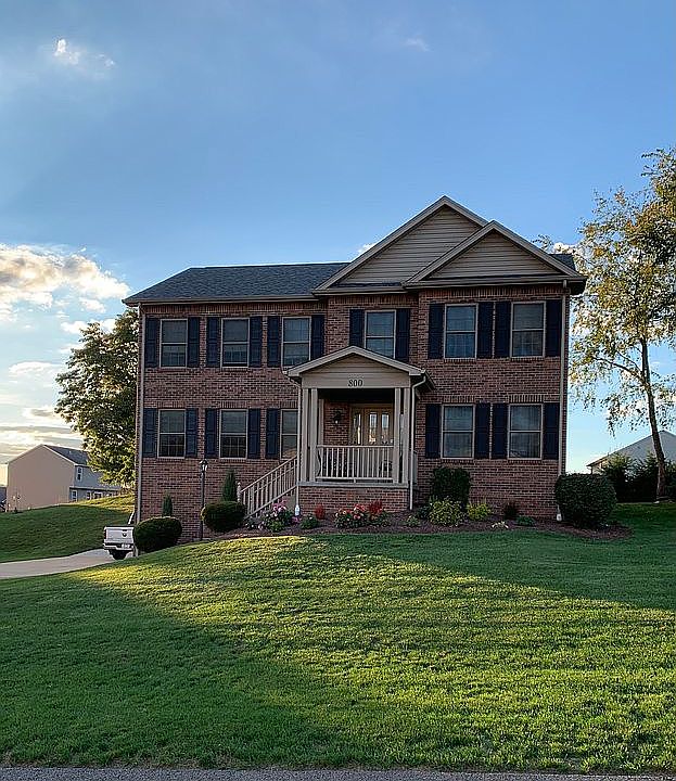 1st image of 800 Christina Ct