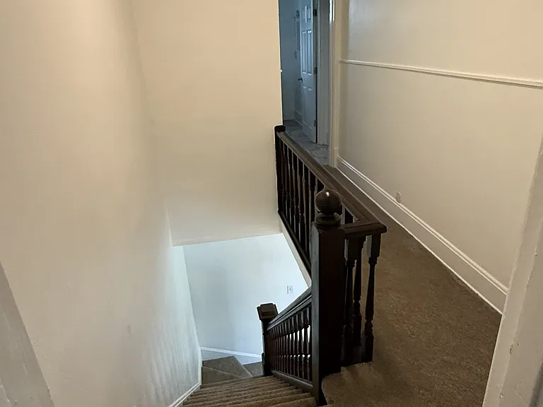 242 Hoover St — Photo 42