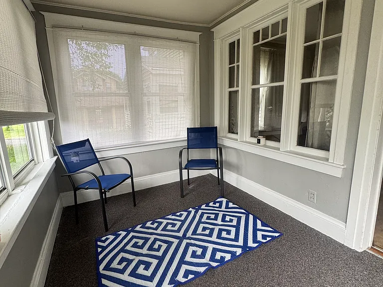105 E Linden St — Photo 16
