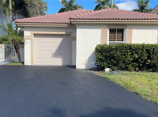 6952 SW 148th Ln, Fort Lauderdale, FL 33331