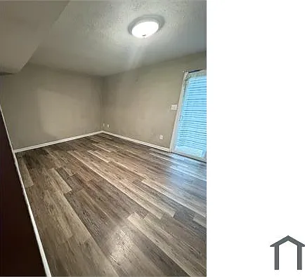 3 bed, 1396 sqft, $1,875 — Photo 3