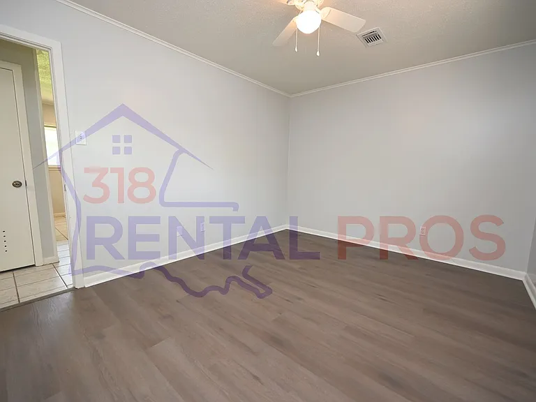 427 E Mississippi Ave — Photo 15