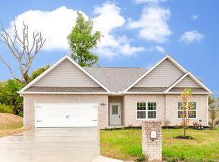 1135 Mercer Dr, Maryville, TN 37801