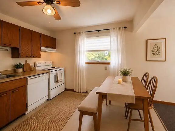 5th image of 200 Lake St #2