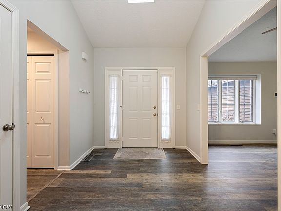4th image of 4856 Tree Line Cir NW