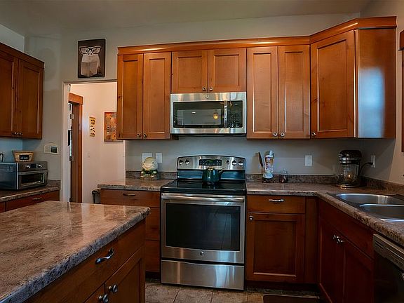5th image of 219 N Strevell Ave