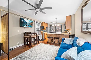 305 East 40th Street, #3X