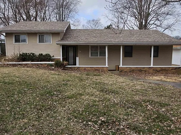9 Westwood Dr, Mount Vernon, IL 62864