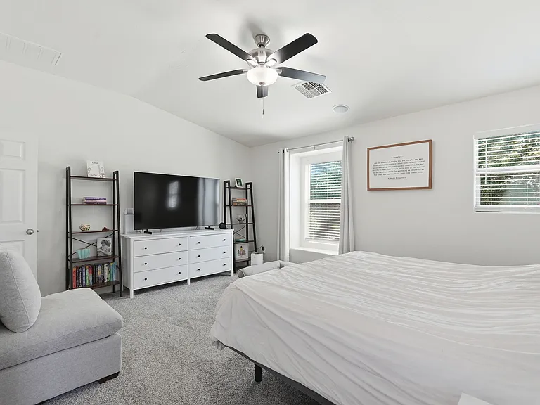 1072 S Cheshire Ln — Photo 11