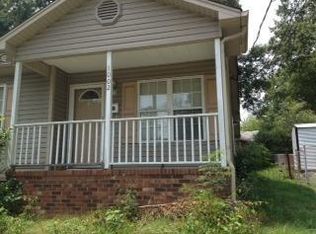 1002 E Side Dr, Greensboro, NC 27406