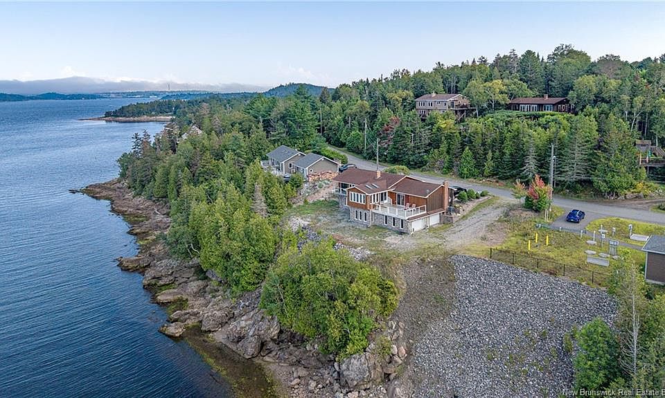 1st image of 127 Bay Crescent Dr