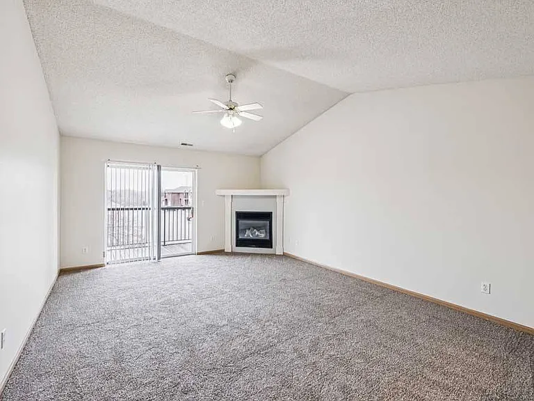 Northbrook Apartments — Photo 73