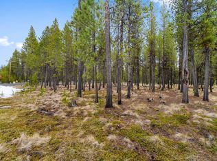 56575 Solar Dr, Bend, OR 97707