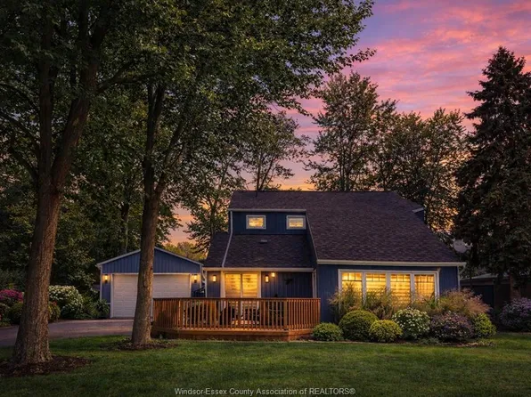 334 Lakewood Dr, Amherstburg, ON N9V 2Y8