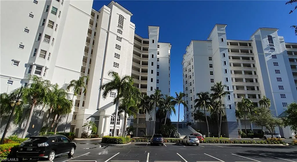 3 bed, 3.0 bath, 1760 sqft, $14,000 — Photo 4