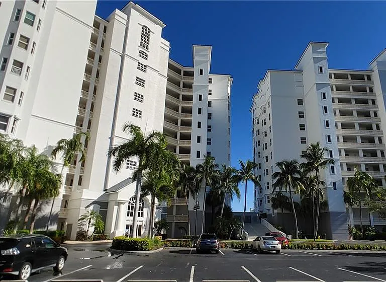 400 Flagship Dr #704 — Photo 4
