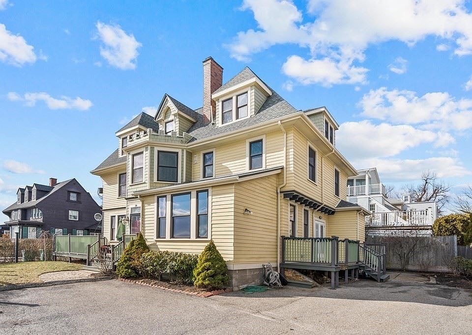 1st image of 39 Lynn Shore Dr