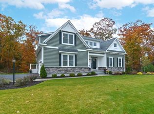 19 Turtle Brook Rd, Plainville, MA 02762