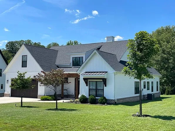 1185 Elk Creek Rd, Forest, VA 24551