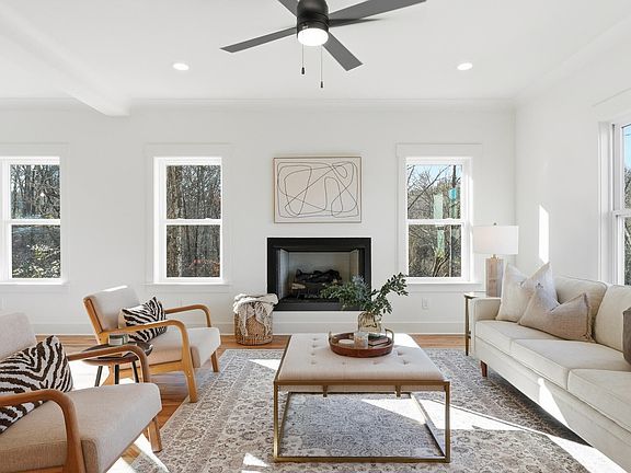 5th image of 107 Jamestown Rd