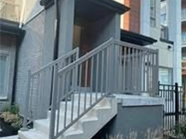 40 Orchid Place Dr #15, Toronto, ON M1B 0C4