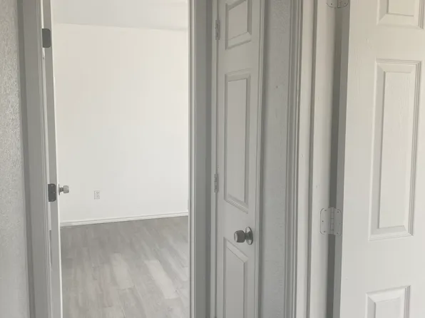 55 S 3rd St, Somerset, TX 78069