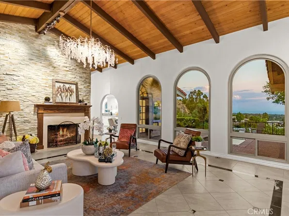821 Guanajuato Dr, Claremont, CA 91711