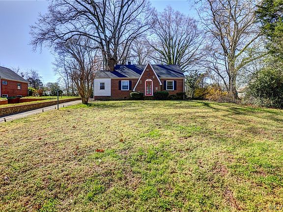 2nd image of 2411 Chester Hill Cir