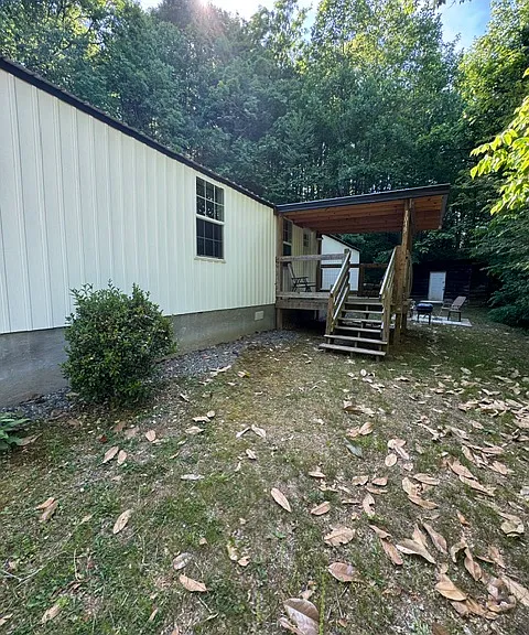 1019 Hudlin Gap Rd — Photo 1