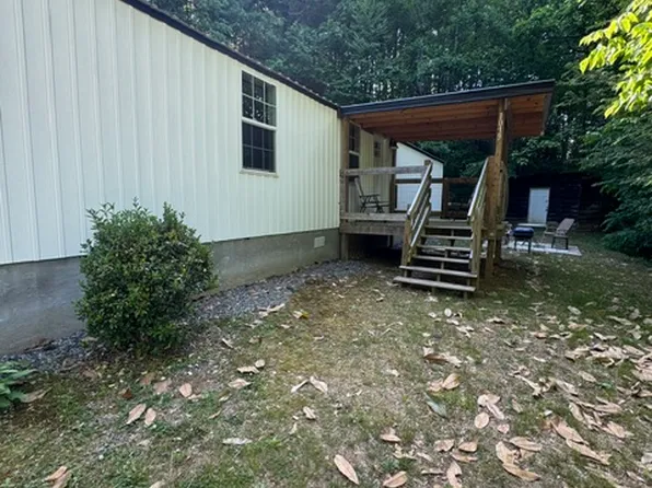 1019 Hudlin Gap Rd, Pisgah Forest, NC 28768