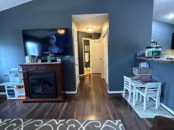 5th image of 1227 Swan Pond Ln