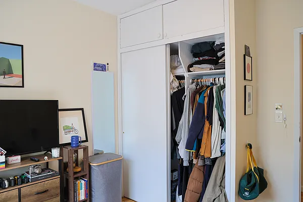 Rented by Emor Management Inc. | media 7