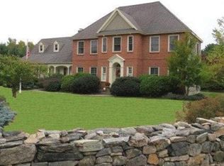 24 Kendall Dr, Westborough, MA 01581