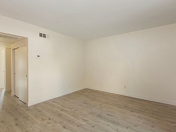 4th image of 3422 Palm Ave Unit 8