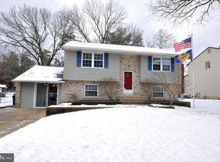 4 Henry St, Riverside, NJ 08075