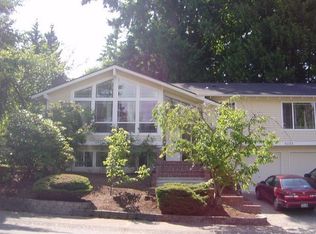 4233 172nd Ave NE, Redmond, WA 98052