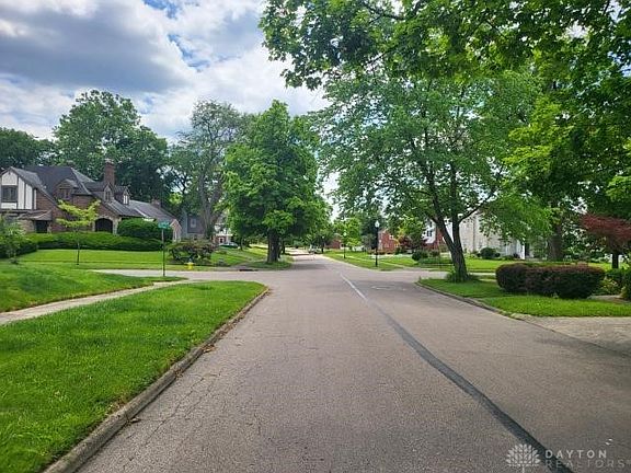 4th image of 1606 Benson Dr
