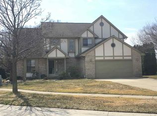 15766 Farmview Ct, Fraser, MI 48026