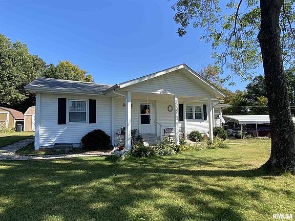 3rd image of 385 Marina Cir