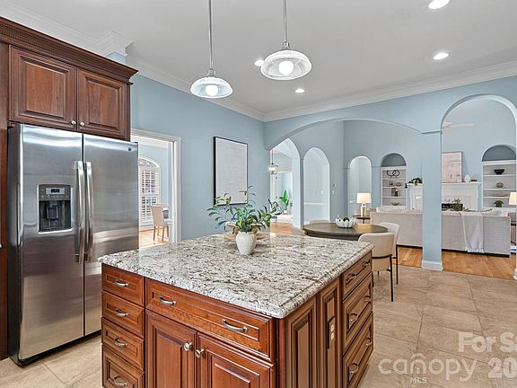3rd image of 15919 Stonemont Rd #235