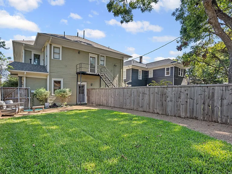 301 S Edgefield Ave — Photo 30