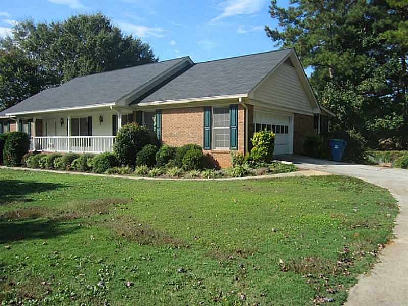 1st image of 573 Clubland Cir SE